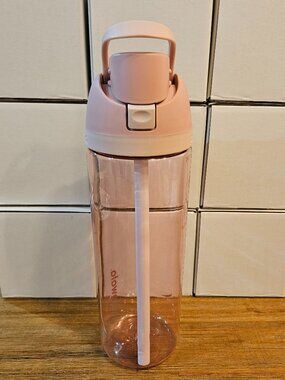 Owala 25oz FreeSip Tritan in Dogwood Pink